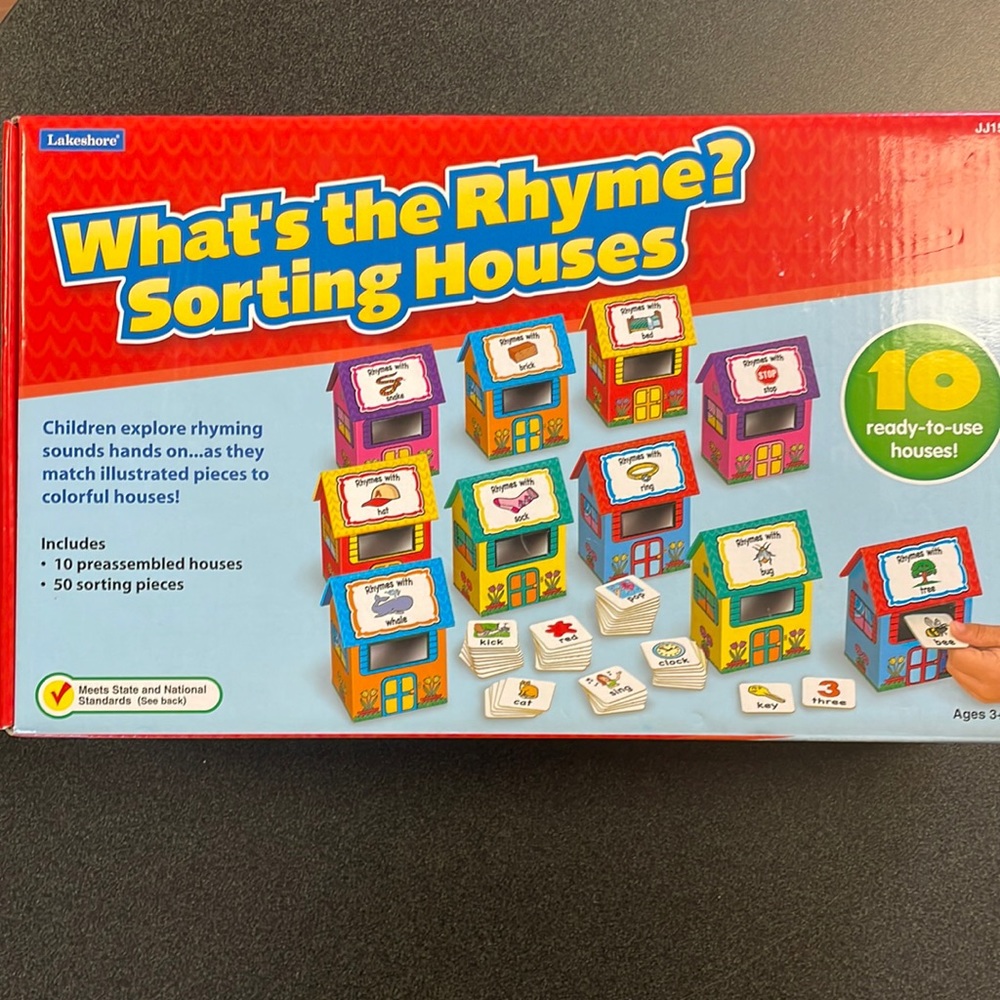 NEW Lakeshore What's the Rhyme? Sorting Houses Rhyming Educational Game Toddlers